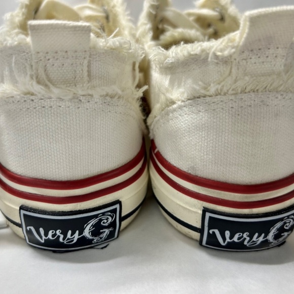 VERY G WOMEN'S DAKO FRAYED DETAIL LACE-UP FASHION ATHLETIC SNEAKER 8 NWOT - Picture 5 of 8